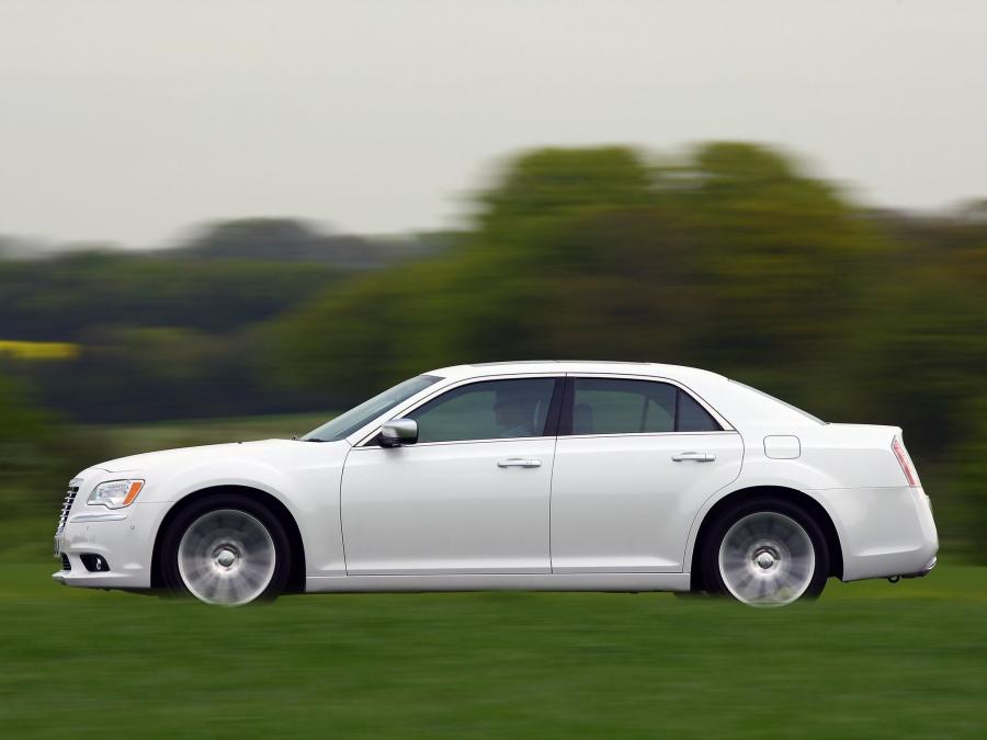  Chrysler 300C 2012 года  (UK) (фото 90 из 91)